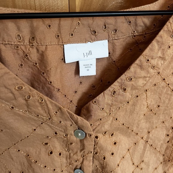 J. Jill Eyelet Lantern-Sleeve Blouse Women's Size M Button Front V-Neck Cotton - Picture 2 of 8